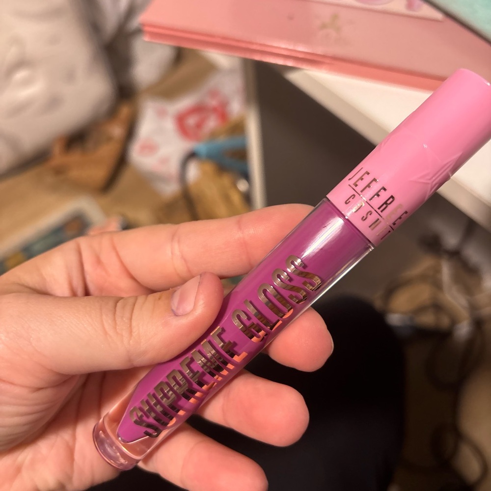 Jeffree Star Supreme Gloss - More Than Friends